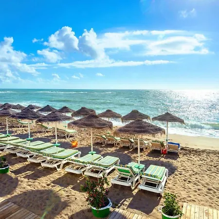 Flamingo Y Piscina Junto A Puerto Marina Апартаменты