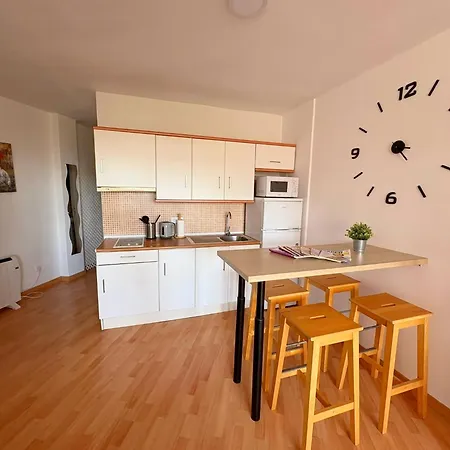Apartman Flamingo Y Piscina Junto A Puerto Marina