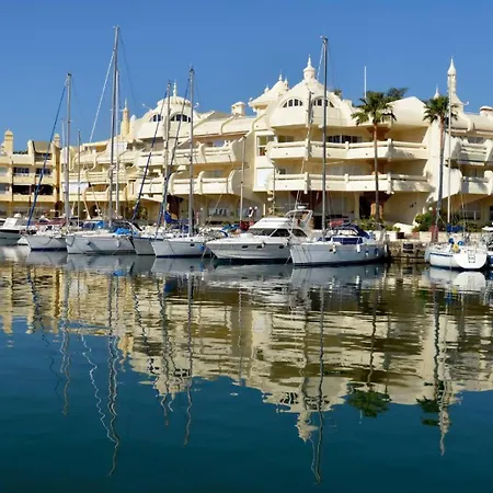 Апартаменты Flamingo Y Piscina Junto A Puerto Marina Бенальмадена